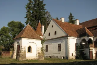 Székelyföldi kastélyt és Balaton-felvidéki panziót is vett a felnőttképzésre létrehozott Magyar Turizmus Akadémia