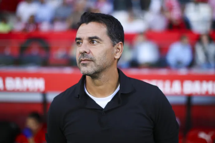 Miguel Ángel Sánchez Muñoz a csapat egyik mérkőzésén 2022 októberében – Fotó: Eric Alonso / Getty Images