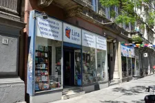 Nyáry Krisztián: Egyre több a fóliázást is figyelő ellenőr a könyvesboltokban