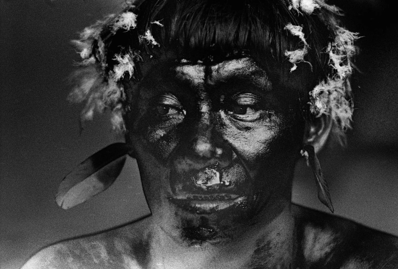 Toototobi, Amazonas állam (A kapcsolat következményei sorozatból) / Toototobi, 1981 – Fotó: Claudia Andujar / Vermelho Galéria / Néprajzi Múzeum