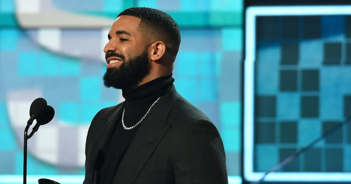 Drake hace un paréntesis en su carrera por problemas estomacales