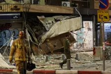 Kiterjesztették a rendkívüli állapotot Izrael egész területére, szombat este ismét rakétákkal támadta Tel-Avivot a Hamász