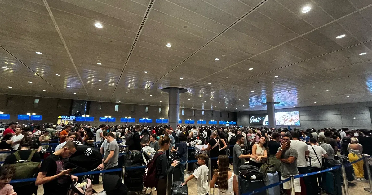 When the alarm bell rings, panic crosses people’s faces – our reader reports from Tel Aviv airport