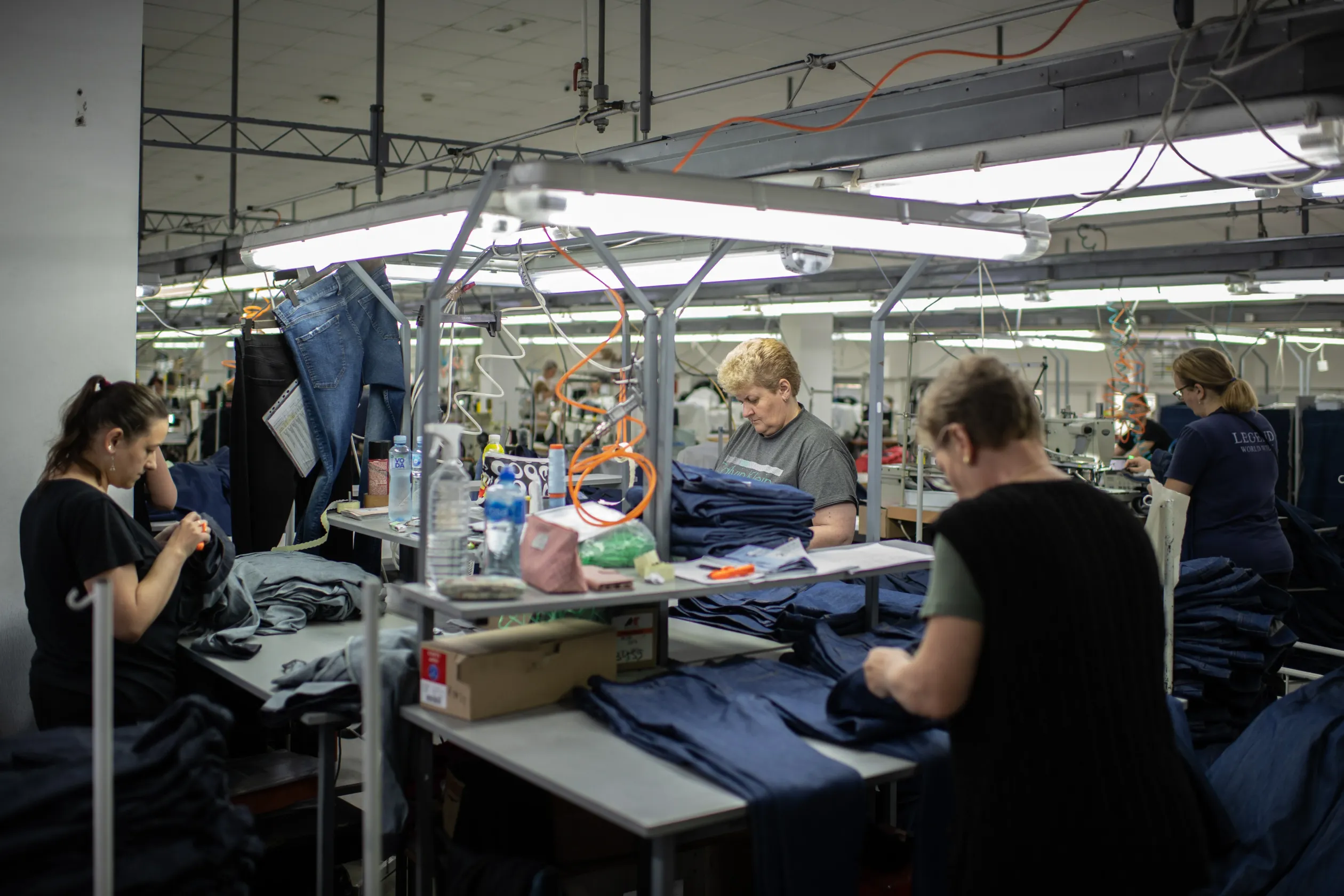 The Legend sewing company in Subotica, Serbia – Photo by János Bődey / Telex