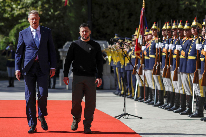 Klaus Iohannis román államfő fogadja Volodimir Zelenszkij ukrán elnököt a bukaresti Cotroceni-palotában, 2023. okt. 10-én – Fotó: Octav Ganea / Inquam Photos / Reuters