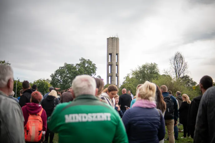 „Rogyott egy kicsit, aztán dűt is” – az ötvenéves mindszenti víztorony utolsó órája