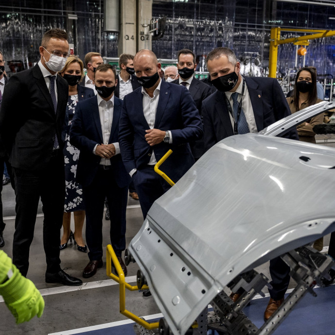 A SUV divat megakadályozza a magyar autópark zöldülését