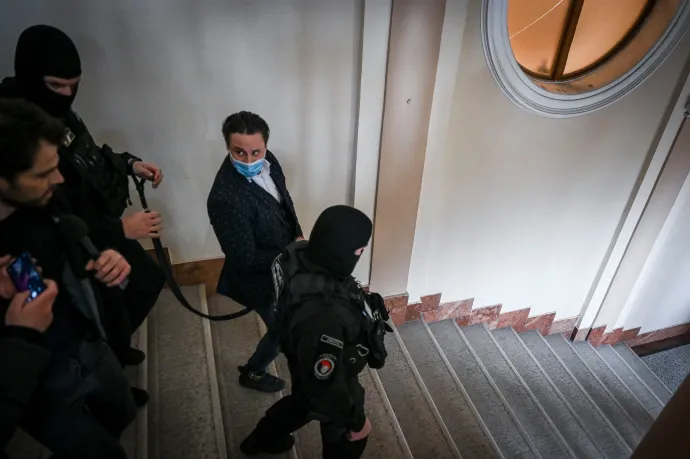 Egy csupor Nutella Schadl íróasztalán, számítógépes mappák utáni nyomozás – így telt a Schadl–Völner-per újabb napja