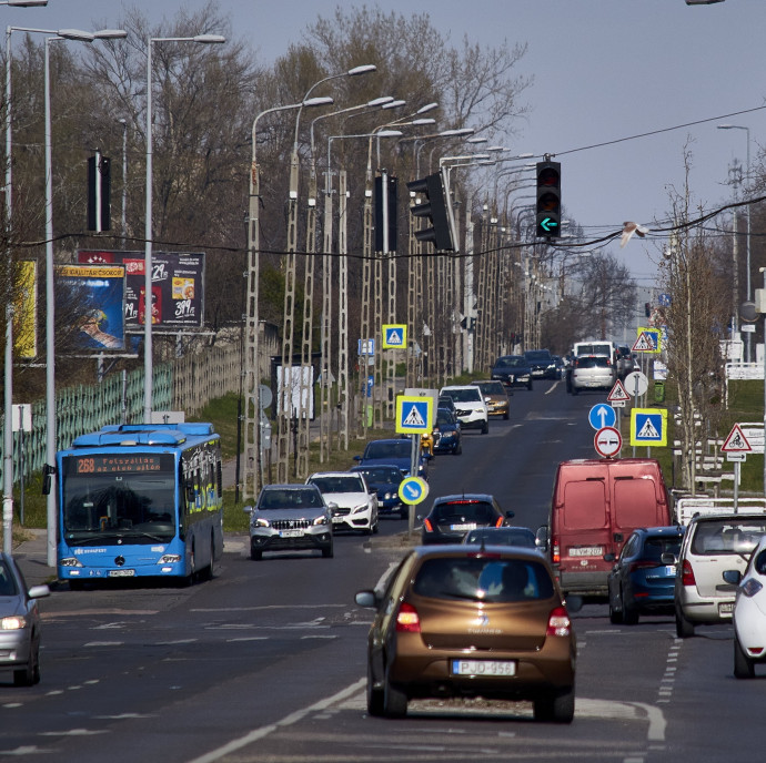 A BKV sofőrképzése a példa rá, hogy még lehet próbálkozni a munkaerőpiaci tartalékok bevonásával