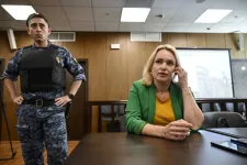 Nem mérgezés miatt lett rosszul a volt orosz műsorvezető, aki élő adásban tiltakozott a háború ellen