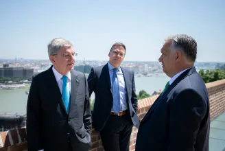 Fürjes Balázzsal Orbán Viktor lépett be a Nemzetközi Olimpiai Bizottságba