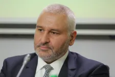 A Pussy Riot száműzetésben élő ügyvédje is felkerült a Kreml körözési listájára