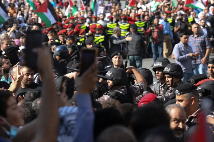 Tüntetés Jordánia fővárosában – Fotó: Alaa Al Sukhni / Reuters