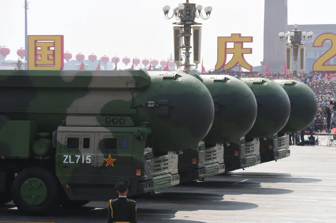 Kína egy év alatt jelentősen bővítette nukleáris arzenálját