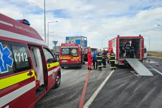 19 sérültet szállítottak kórházba, miután két kisbusz ütközött Nagyszebenben