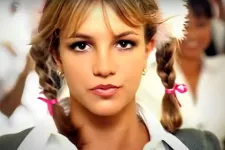 25 éves Britney Spears első száma, a Baby One More Time