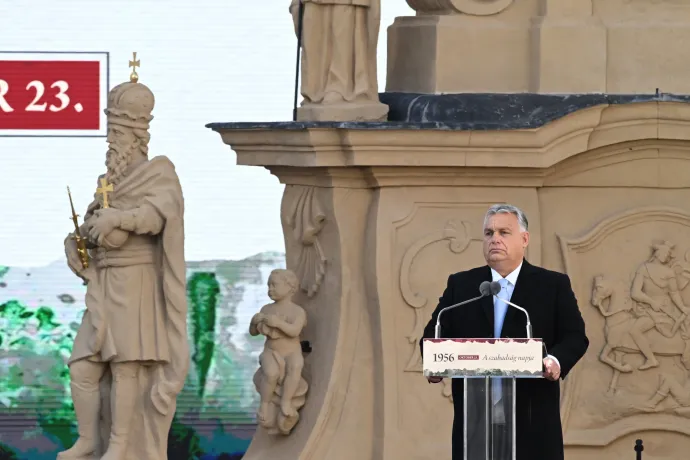 Orbán Viktor miniszterelnök a veszprémi, zárt körben tartott ünnepi megemlékezésen – Fotó: Koszticsák Szilárd / MTI