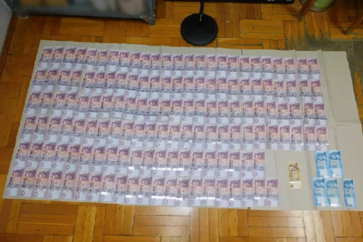 Legalább hatvan ember bankkártyaadatait szerezhette meg egy ukrán csaló, Debrecenben fogták el
