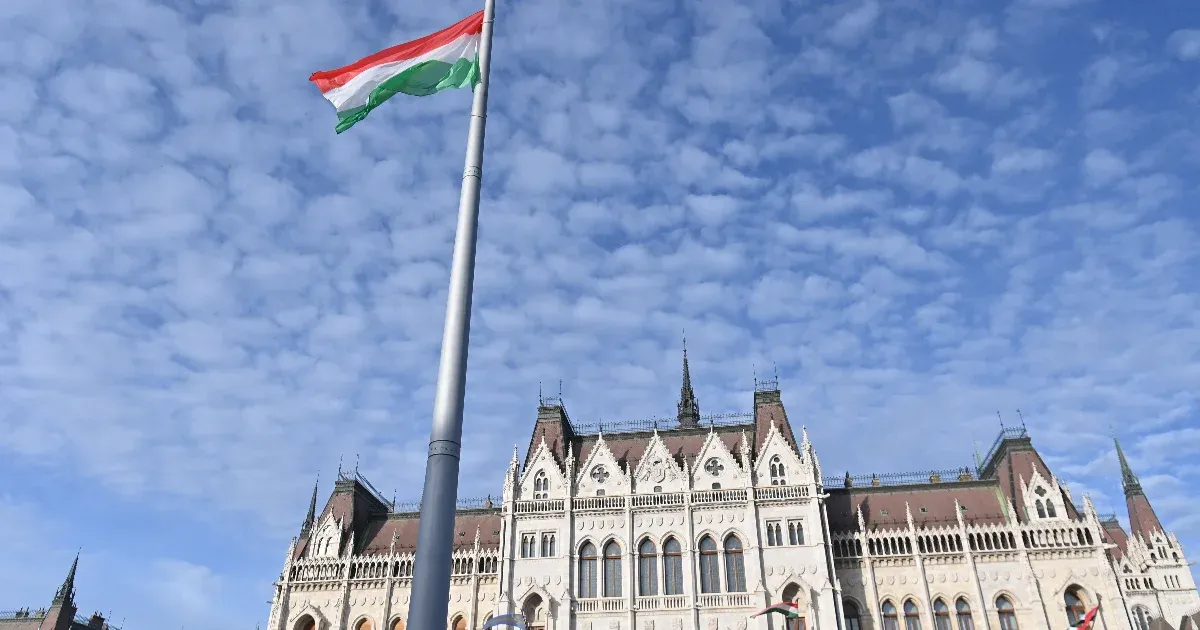 Országgyűlés szerdán: veszélyhelyzet, terrorizmus, magyar építészet napja