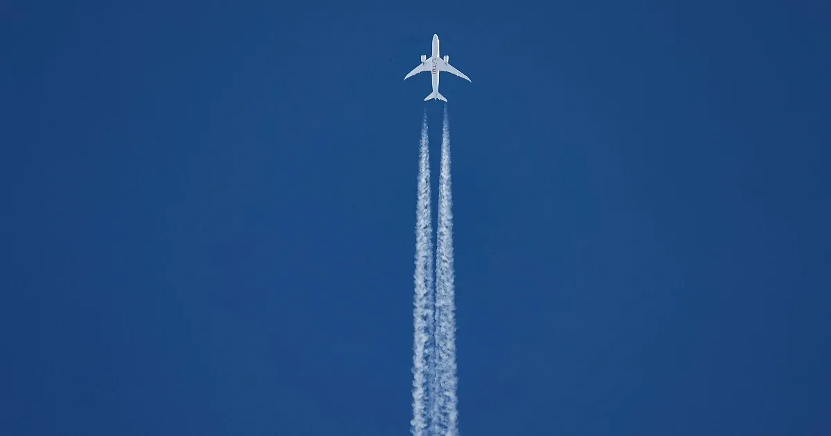 A chemtrailben hinni azért egész jó, csak hát attól még hülyeség