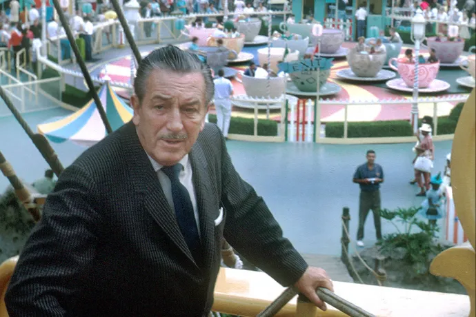 Hitchcock legbizarrabb filmjének elkészültét személyesen Walt Disney akadályozta meg
