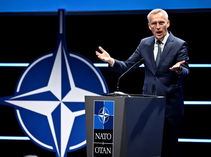 Jens Stoltenberg NATO-főtitkár beszél a NATO Stockholmban tartott ipari fórumán 2023. október 25-én – Fotó: Jonas Ekstromer / TT News Agency/ Reuters