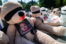 „A lányaim zokogtak a félelemtől” – mondta a magyar-izraeli édesanya, akinek a Hamász túszul ejtette a gyerekeit