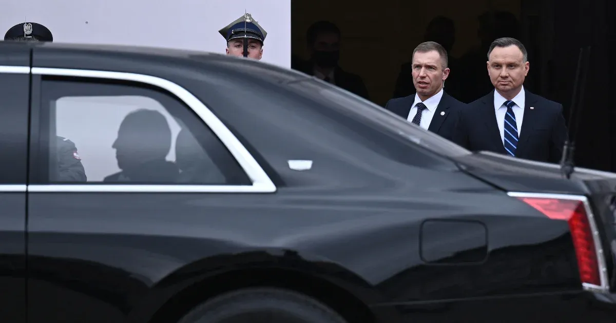 A tracking device was found on the Polish presidential car that accompanied the president to Ukraine