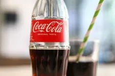 Betilthatja az EU a Coca-Cola ikonikus palackját?