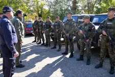 Több száz szerb rendőr vonult a szerb-magyar határhoz, miután pénteken hárman meghaltak egy lövöldözésben