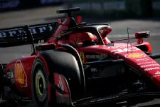 Derült égből Ferrari: Leclerc és Sainz is verte Verstappent a mexikói F1-időmérőn