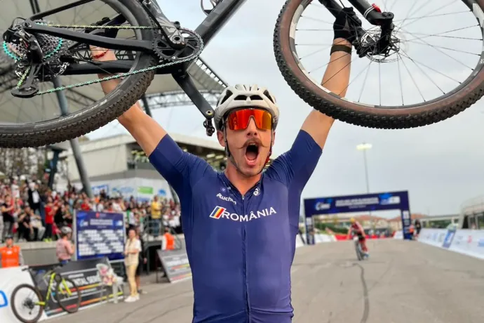 Európa-bajnoki címet nyert Molnár Ede sepsiszentgyörgyi hegyikerékpáros