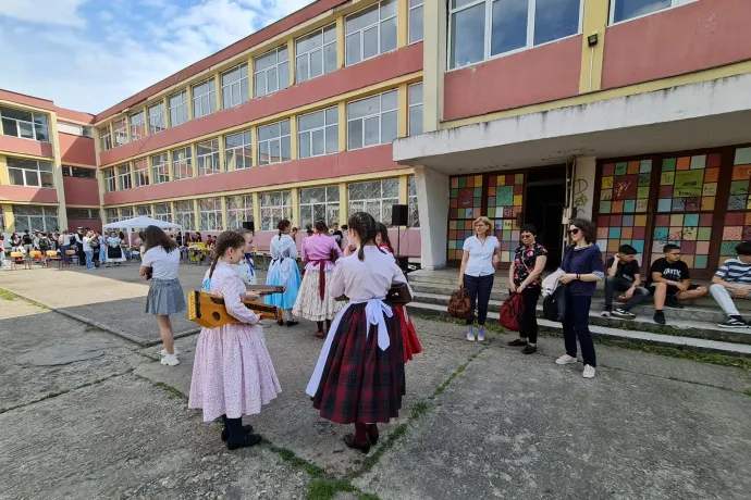 Egymillió euróval támogatja Németország a romániai német iskolák tanárait