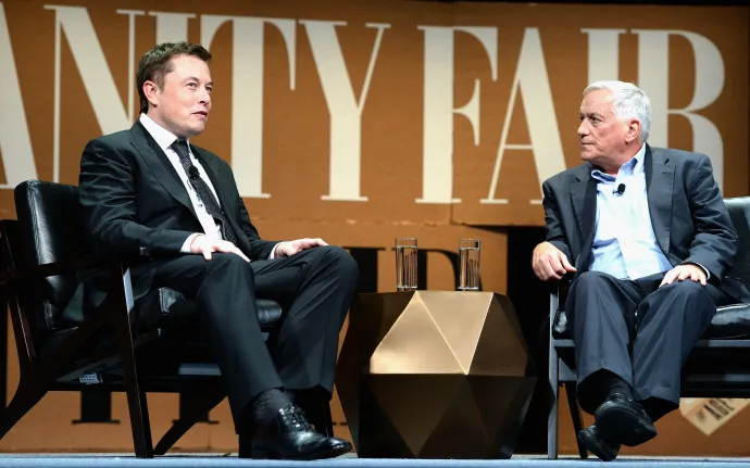 Elon Musk és Walter Isaacson a Vanity Fair New Establishment Summit rendezvényén a San Franciscó-i Yerba Buena Center for the Artsban, 2014. október 8-án – Fotó: Michael Kovac / Getty Images