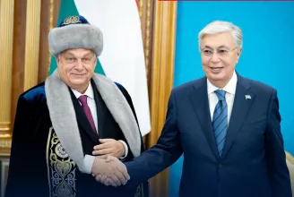 Kazah Barátság Érdemrenddel és bundakucsmában várja a telet Orbán Viktor