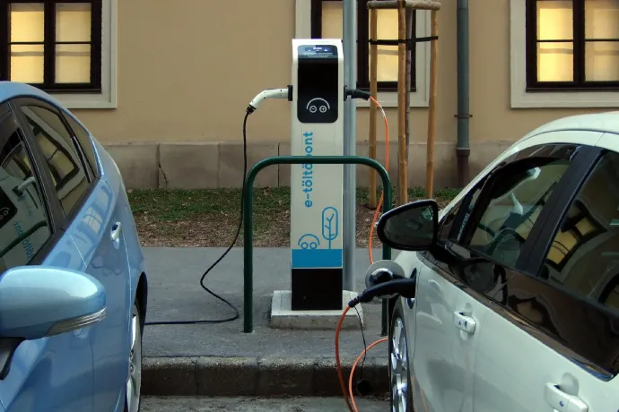 1,67 milliárd forintos támogatást kaptak a tankerületek: de nem iskolák felújítására, hanem elektromos autókra