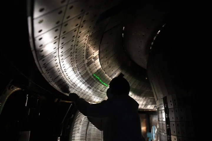 Tokamak experimental superconductor avanzado en China (Este) - Fotografía: Liu Junxi/Agencia de Noticias Xinhua/AFP