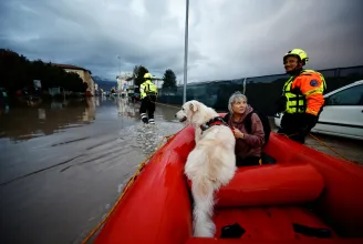 Heves viharok Európa-szerte: Olaszországban heten meghaltak, negyedmillió francia háztartásban nincs áram