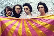 Beatles: újra kiadják a Piros és Kék Albumot az együttes utolsó dalával! (x)