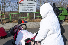Több mint kétszer annyi gyereket szül egy anya a borsodi járásokban, mint a nyugati határszélen