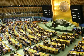 A külügy válasza a Telexnek: Az ENSZ-határozat összemossa a terroristagyanús embereket a túszokkal
