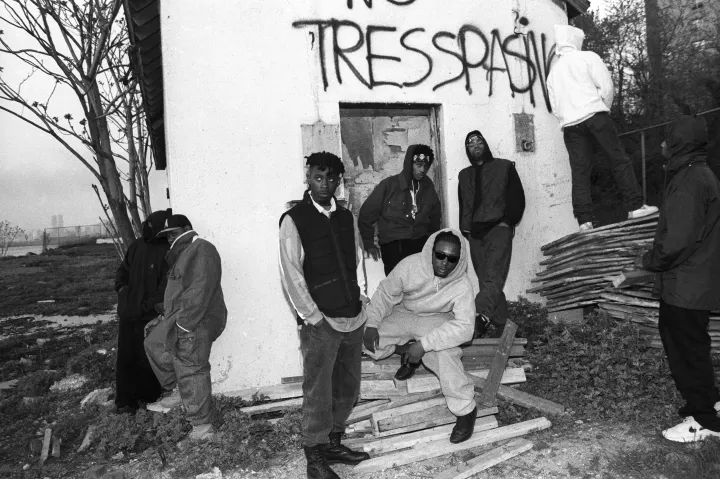 A Wu-Tang Clan tagjai New York Staten Island kerületében a 36 Chambers megjelenése előtt fél évvel (1993) – Fotó: Al Pereira / Michael Ochs Archives / Getty Images