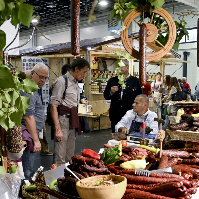 Az egész EU-ban kevesebbet vásárolnak, a magyar adat így is a harmadik legrosszabb