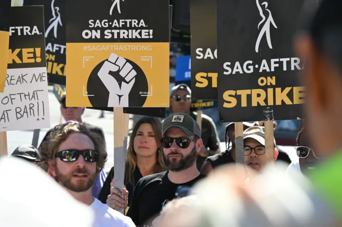 Véget ért a hollywoodi színészsztrájk, 1 milliárd dolláros szerződést ért el a szakszervezet