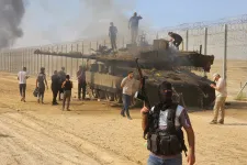 Izrael magyarázatot vár nemzetközi médiumoktól, hogyan lehettek ott a nekik is dolgozó fotósok a Hamász támadásainál