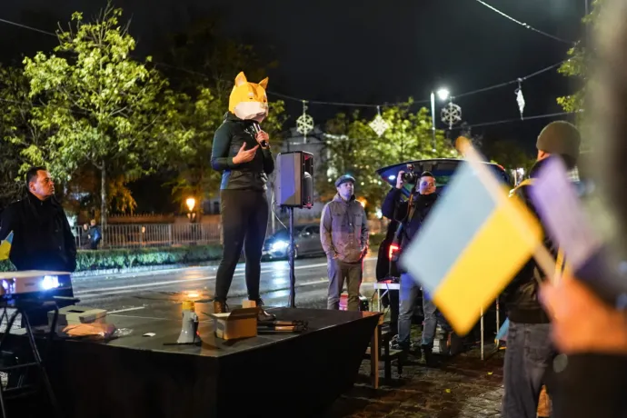 Mémhadsereg tüntetett az orosz nagykövetség előtt