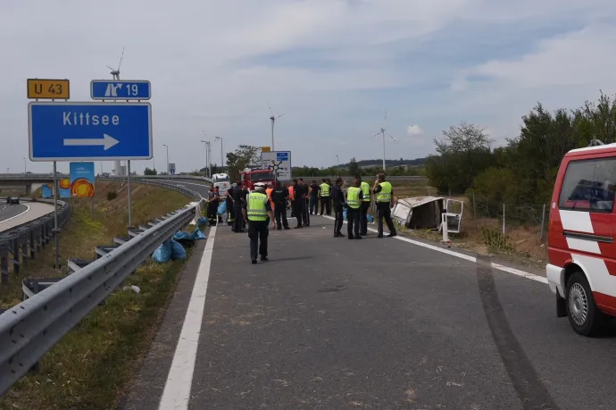 Migránsokat csempésztek eladott furgonjával, fogdában kötött ki igazoltatás után a családapa