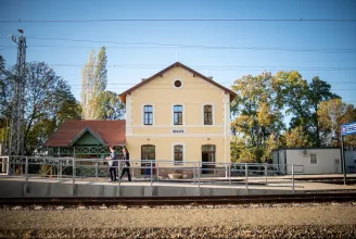 Egy hónap késéssel, november végén indul a Szeged–Szabadka vasút