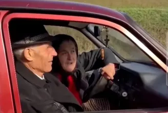 Tiktokon tarol a Kolozs megyei sofőr nagyi, aki 68 évesen szerzett jogosítványt