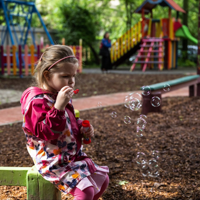 Nem a pénzt, hanem a gyerekek érdekeit nézik a családos Y-generációsok